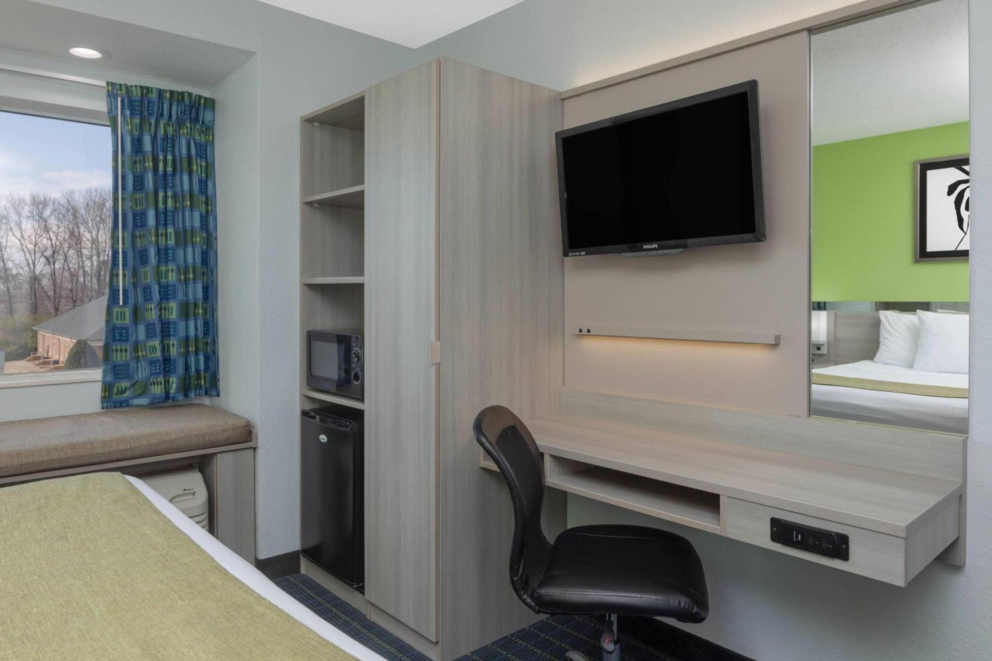 Microtel Inn By Wyndham Lake Norman Cornelius Exterior foto